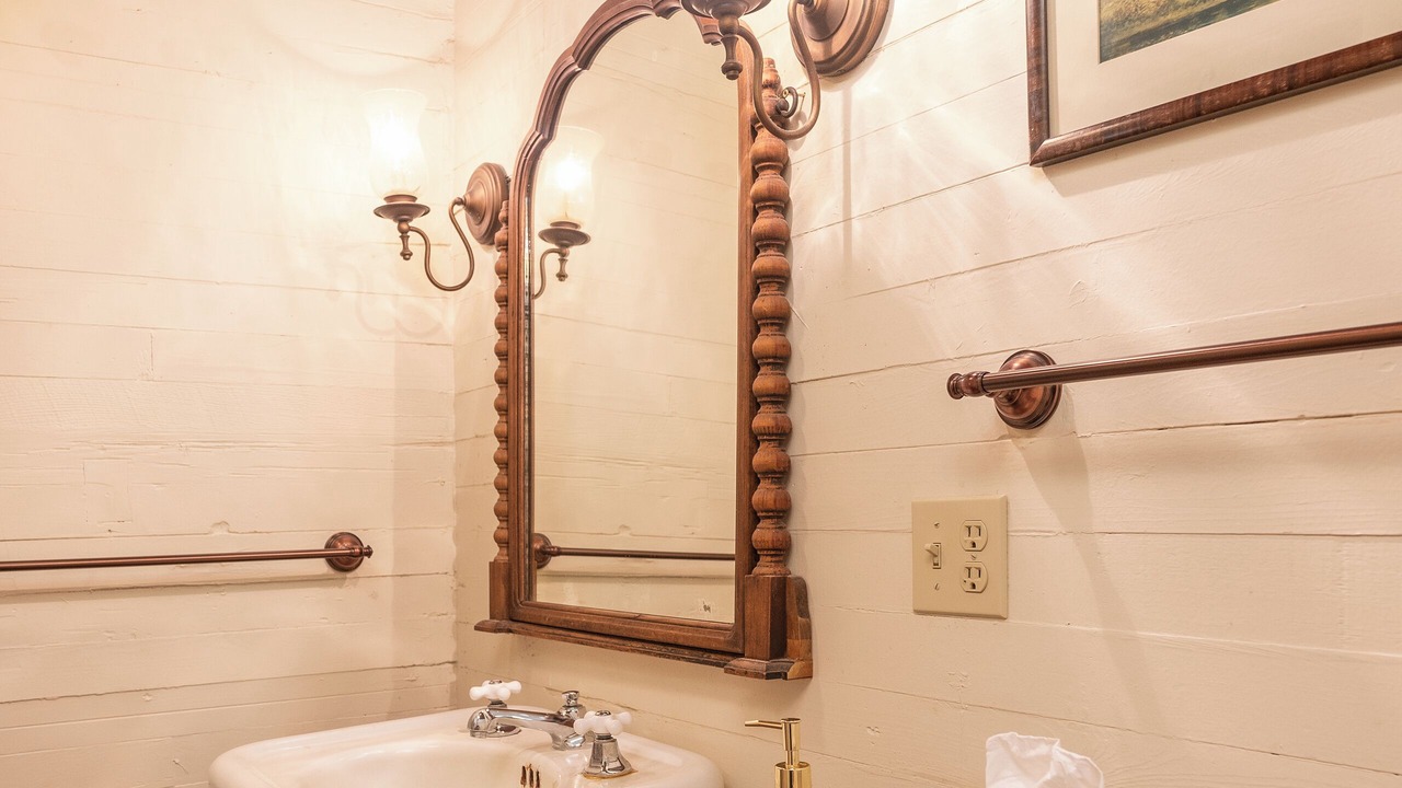 Photo of Bathroom in Bells