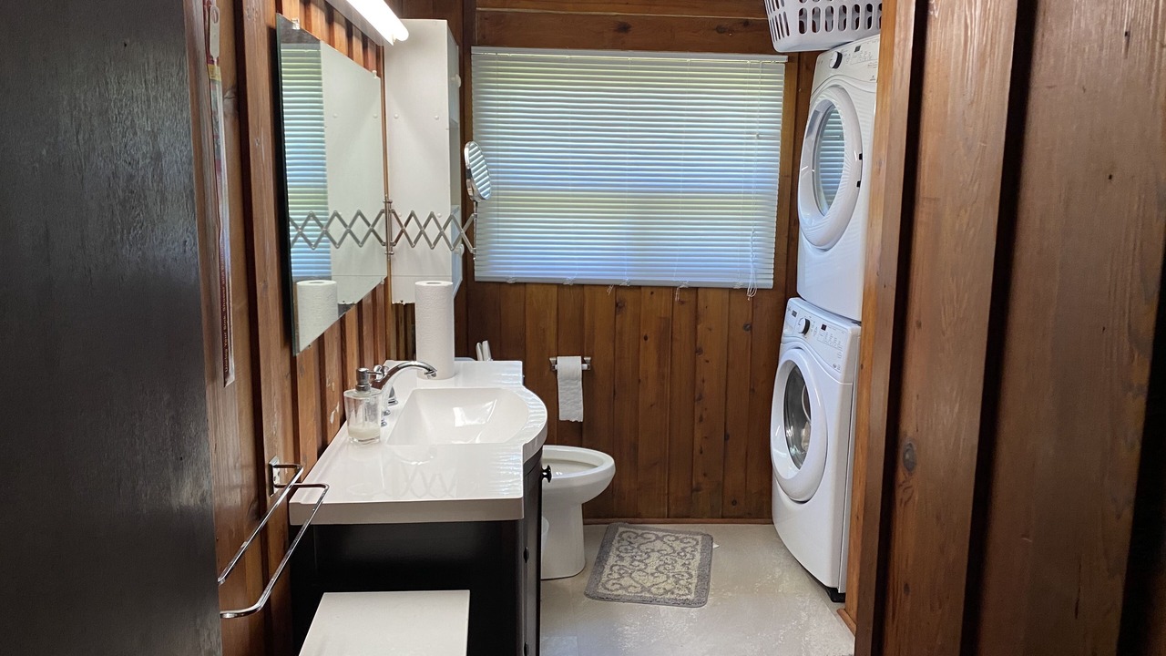 Photo of Bathroom in Innisfil