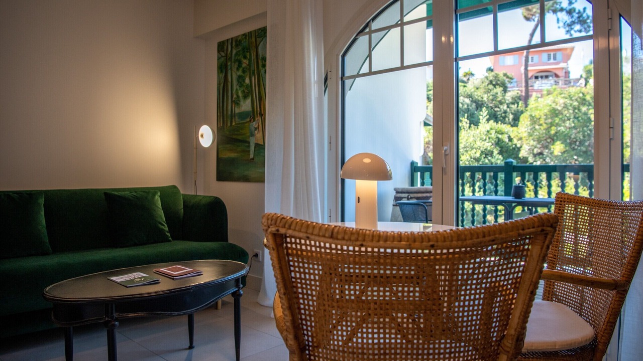 Photo of Others in Le Canon