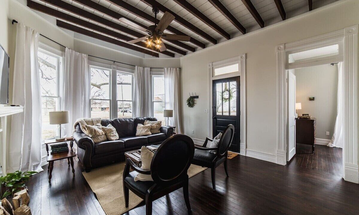 Photo of Bedroom in Springdale