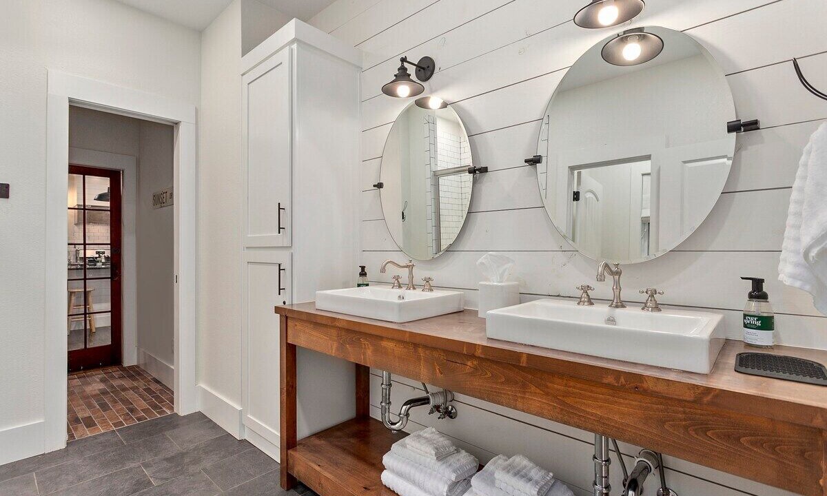 Photo of Bedroom in Springdale