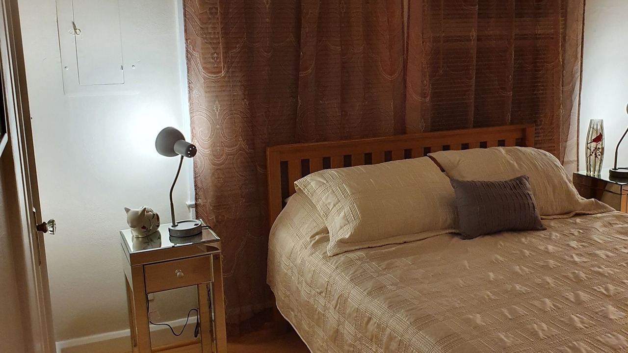 Photo of Bedroom in Midtown Sacramento