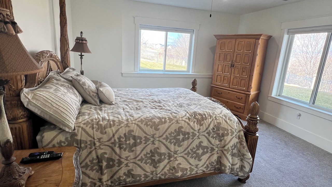 Photo of Bedroom in Saratoga Springs
