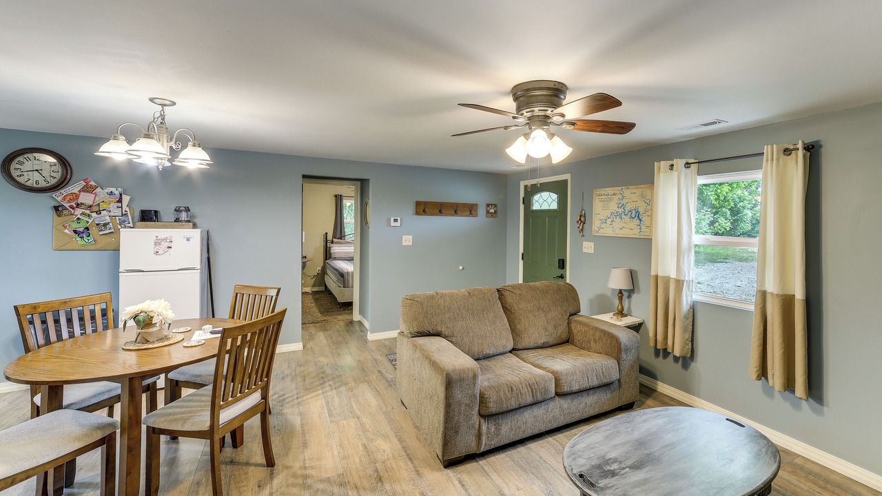 Photo of Livingroom in Omaha