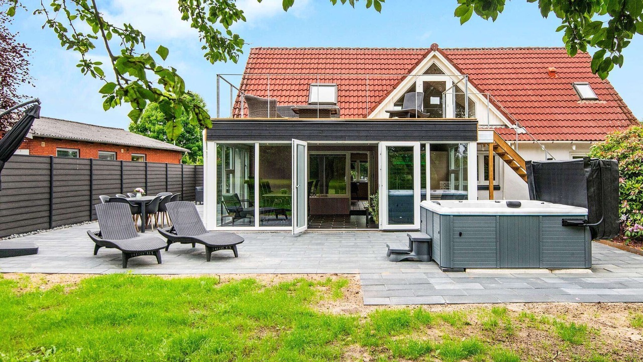 Photo of Outdoor in Henne