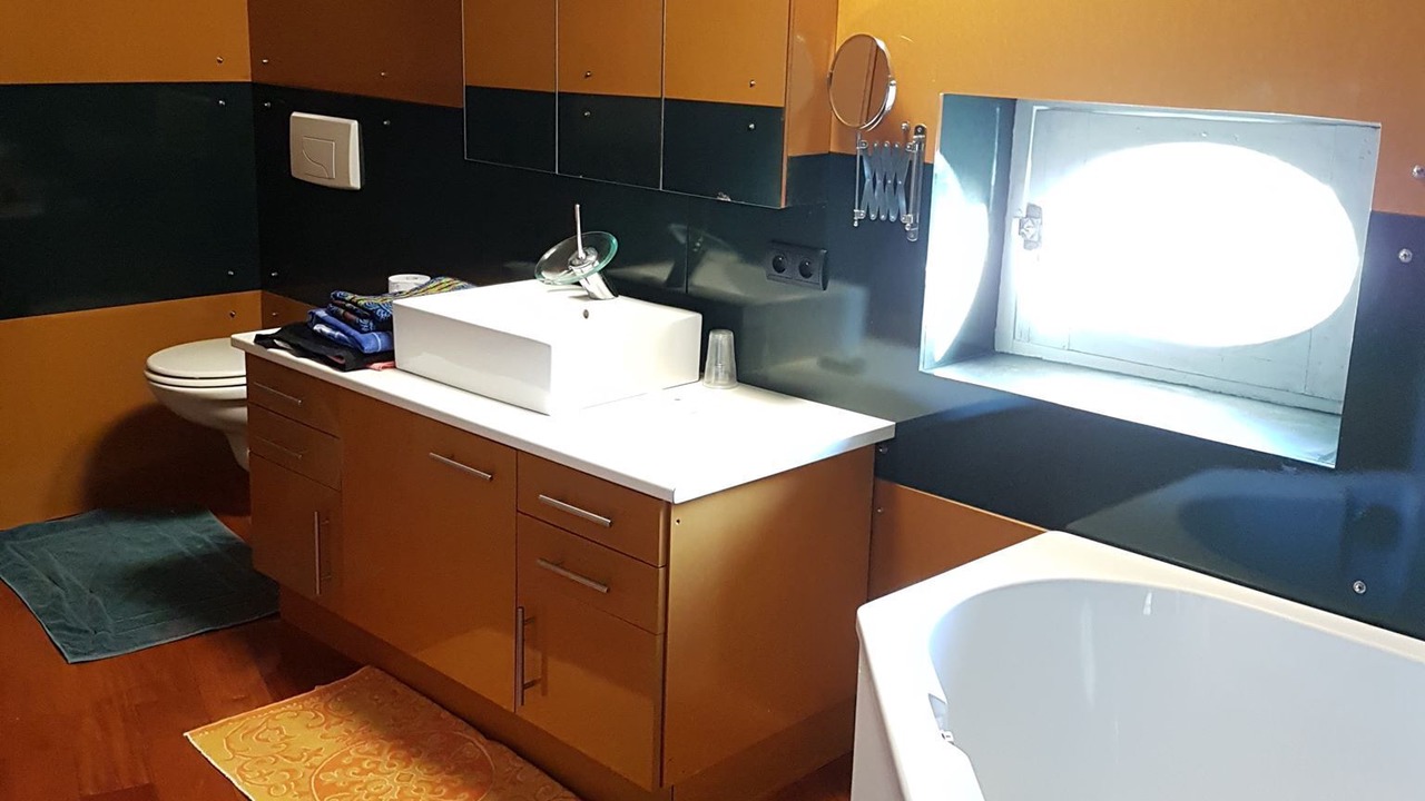 Photo of Bathroom in Bethune