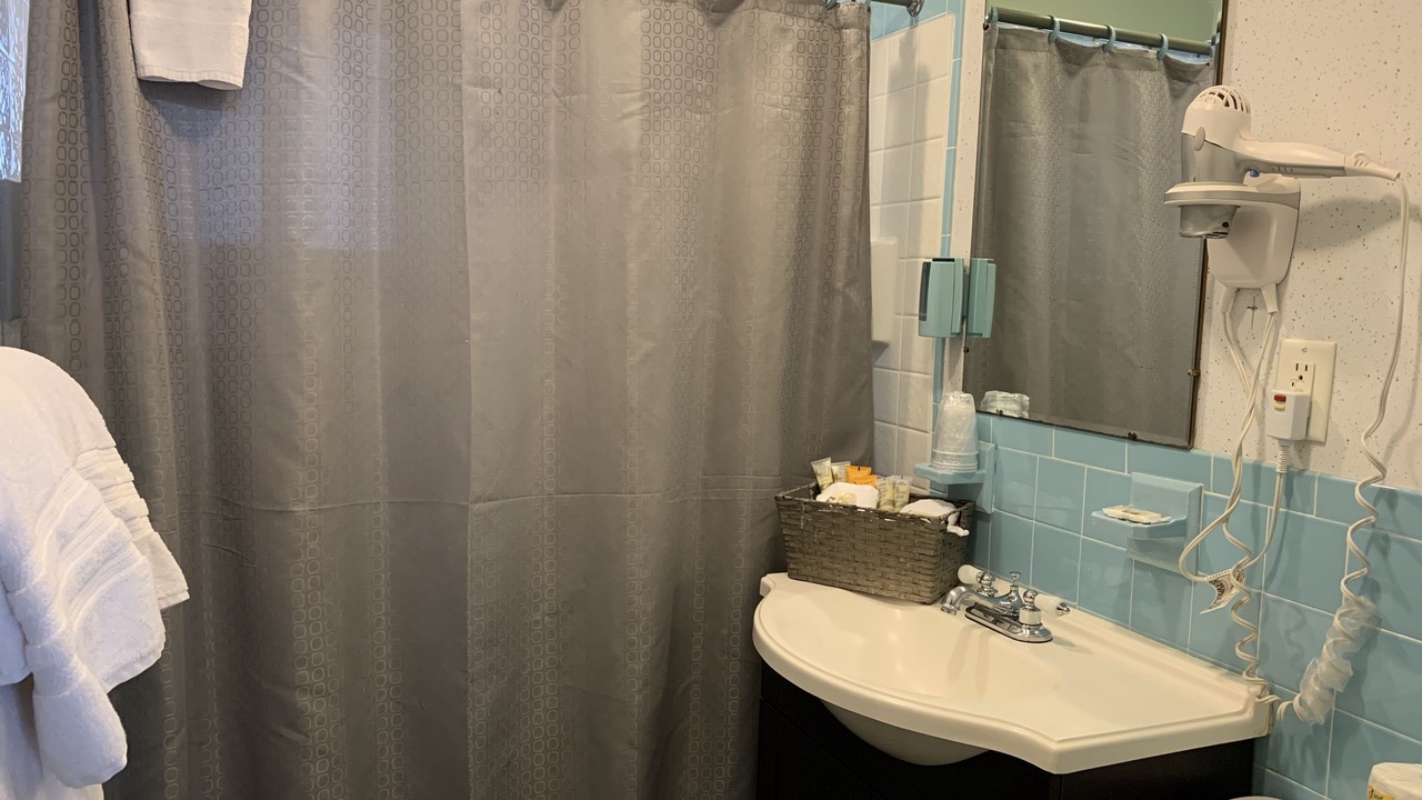 Photo of Bathroom in Big Indian