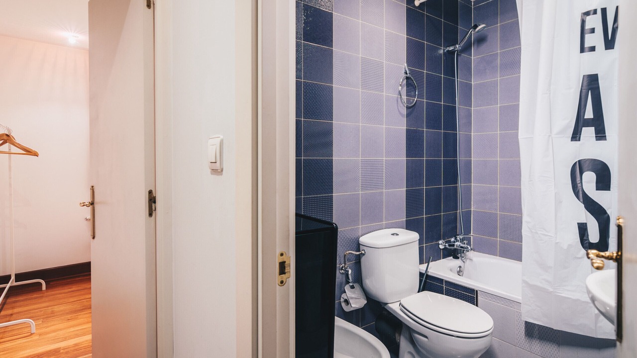 Photo of Bathroom in Bilbao Old Town