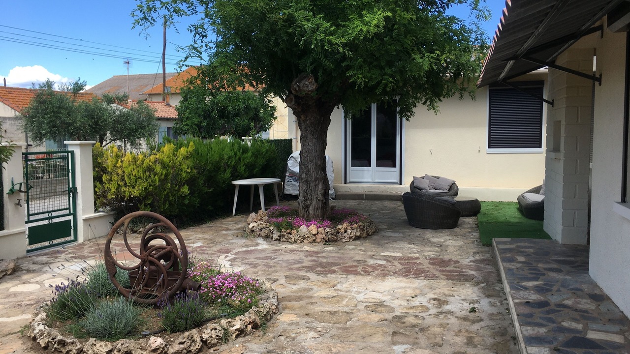 Photo of Patio Balcony in Adissan