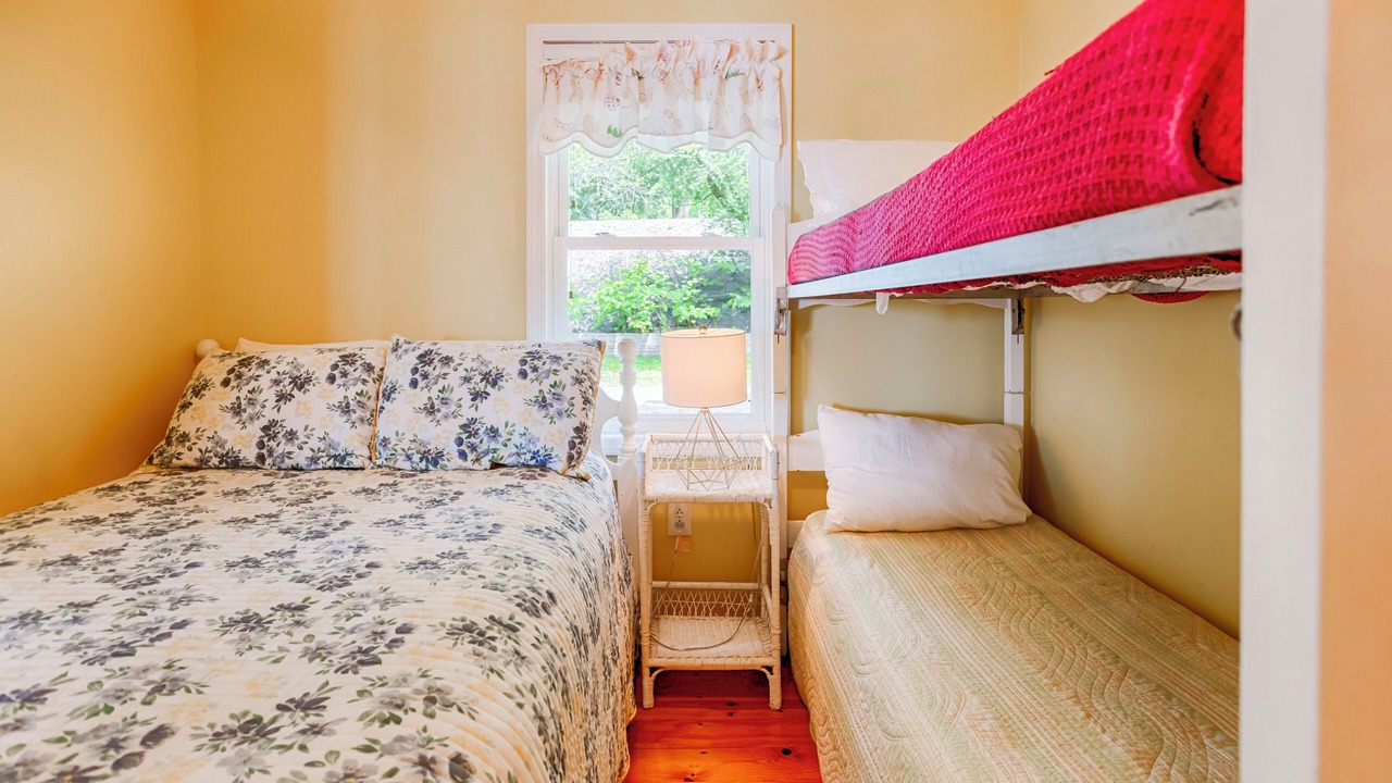 Photo of Bedroom in Cayuga
