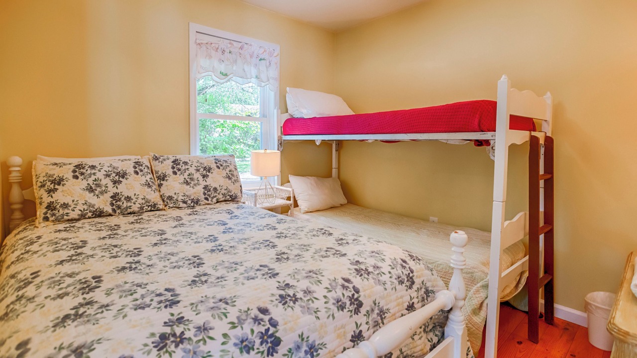 Photo of Bedroom in Cayuga