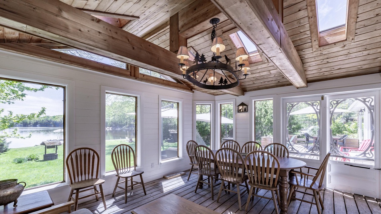 Photo of Bedroom in Muskoka Lakes