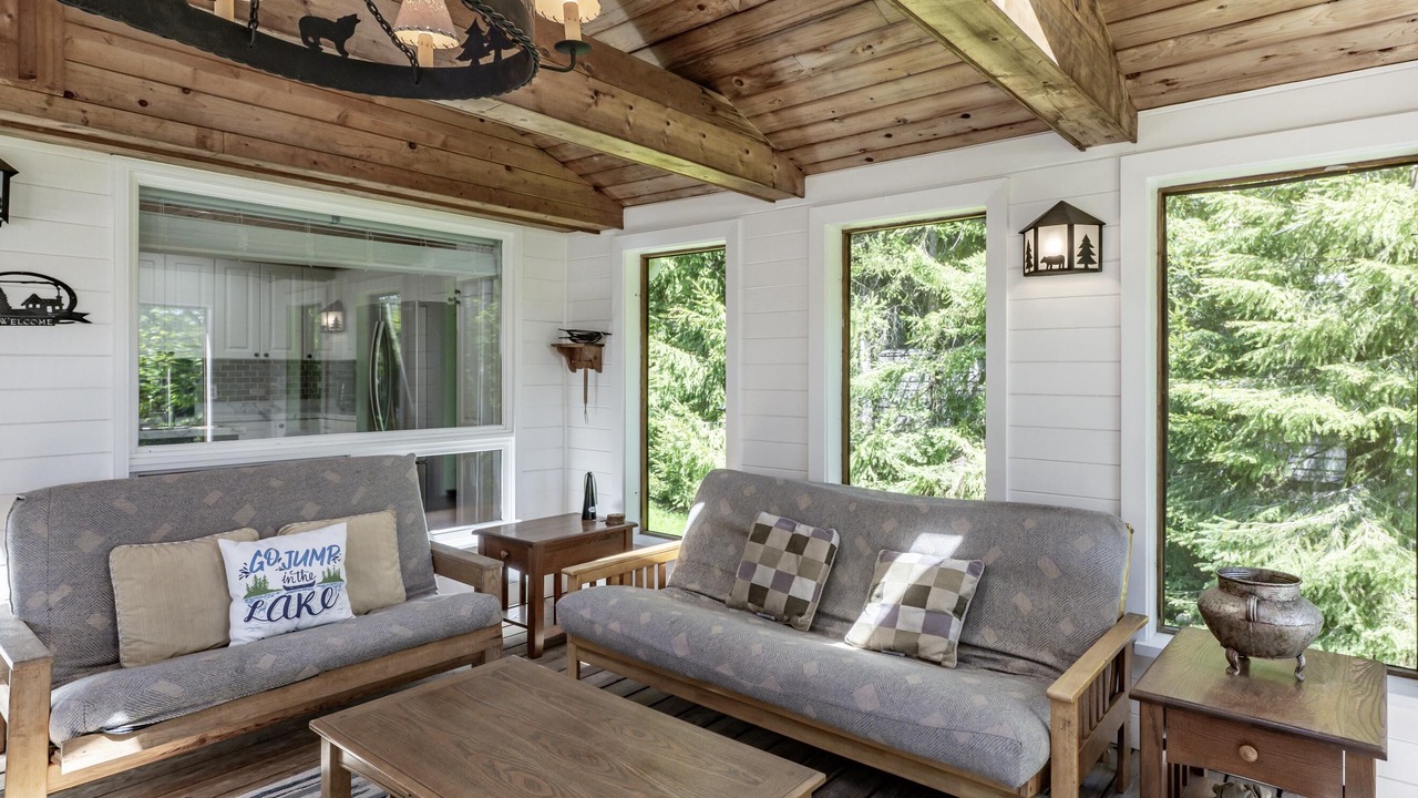 Photo of Bedroom in Muskoka Lakes