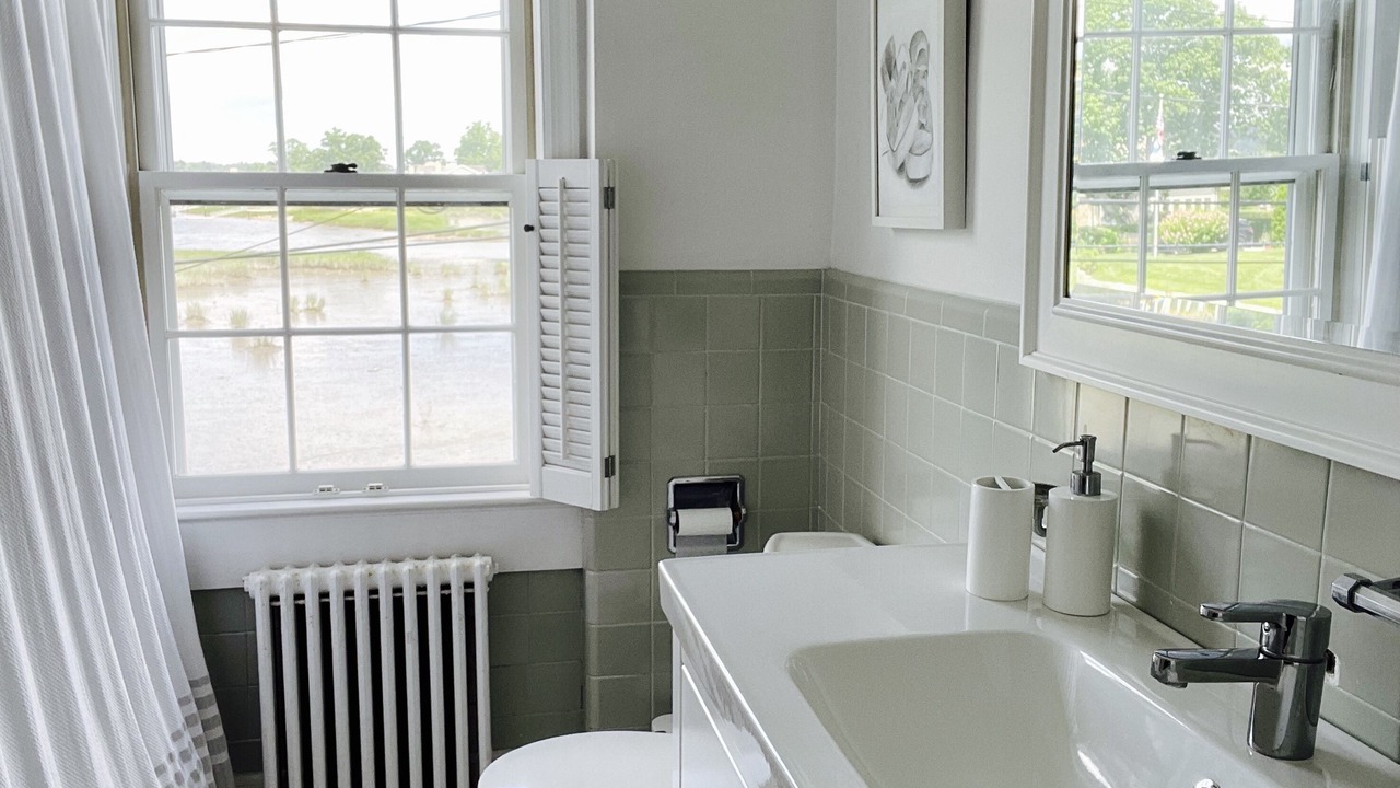 Photo of Bathroom in Old Greenwich