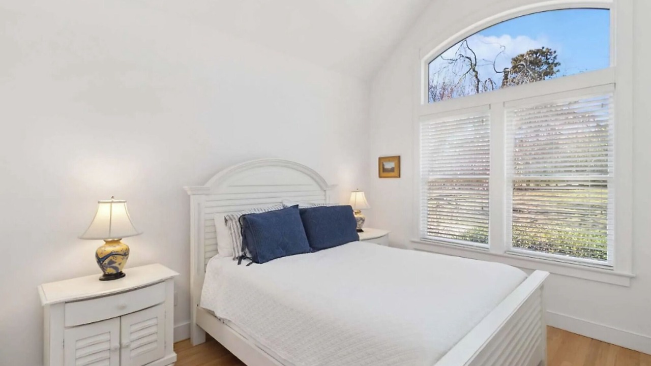 Photo of Bedroom in Shinnecock Hills