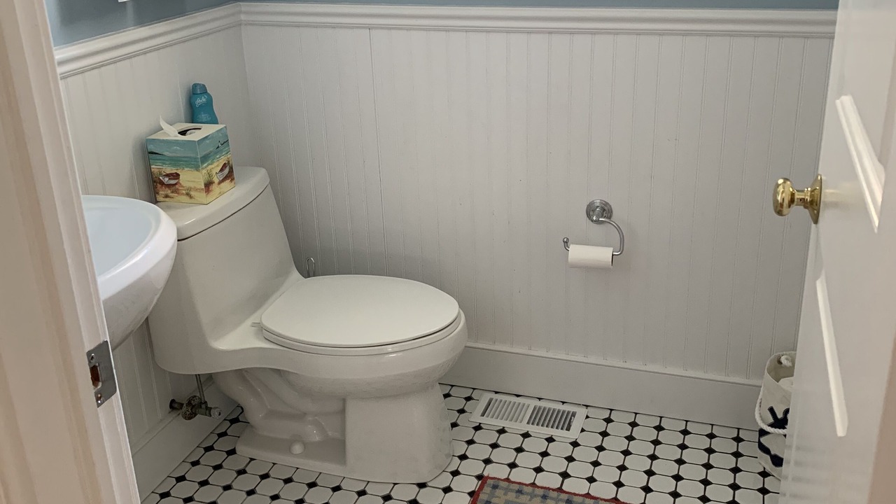 Photo of Bathroom in Shinnecock Hills