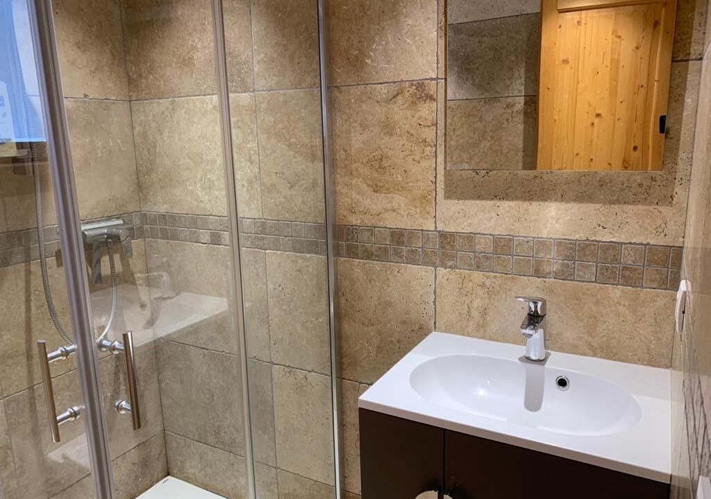 Photo of Bathroom in Vallouise