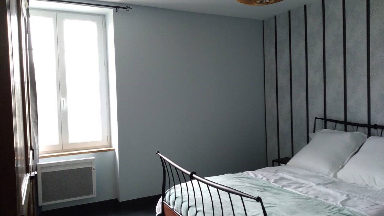 Photo of Bedroom in Sains