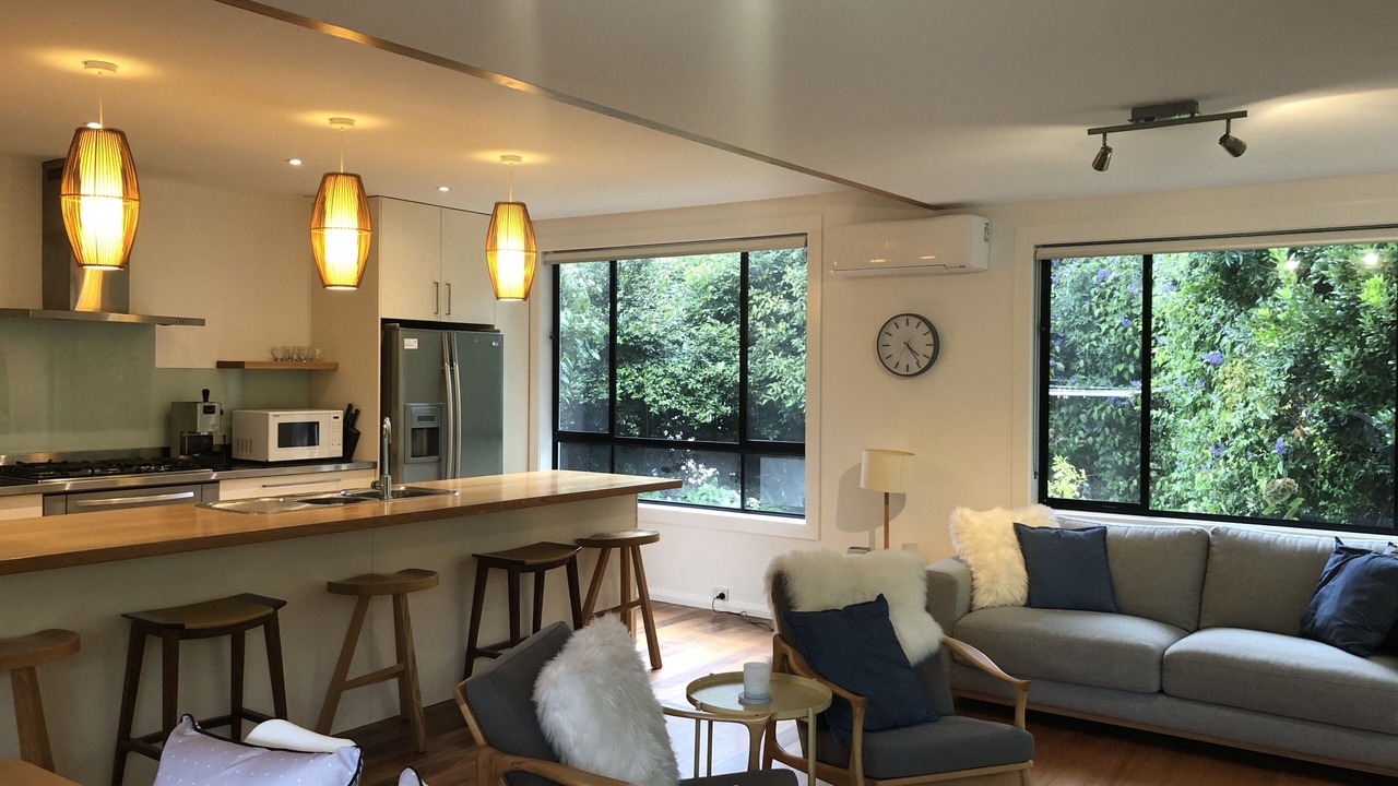 Photo of Others in Red Hill