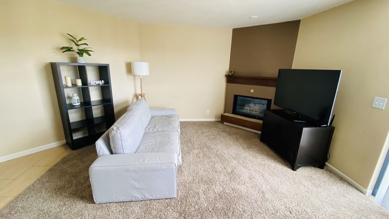 Photo of Livingroom in Englewood