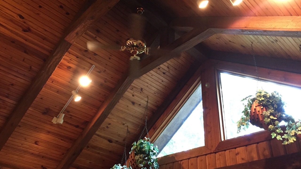 Photo of Bedroom in Eureka Springs