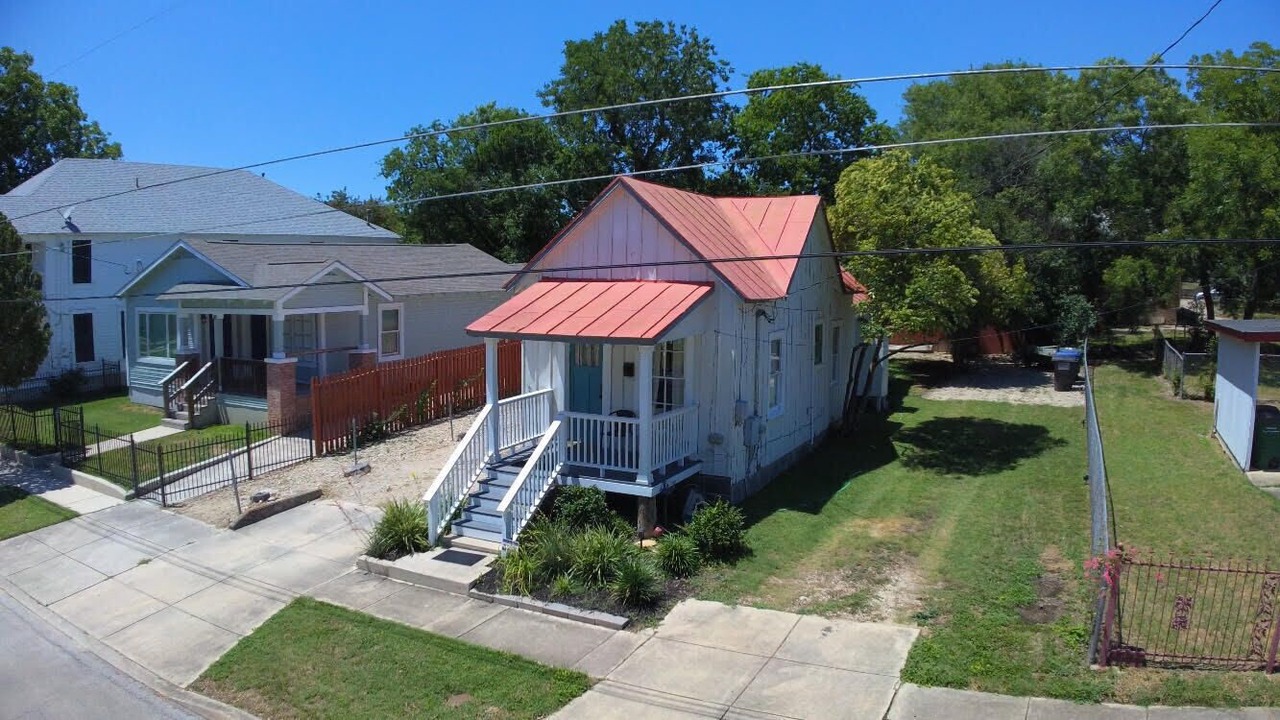 Photo of Outdoor in Near East Side