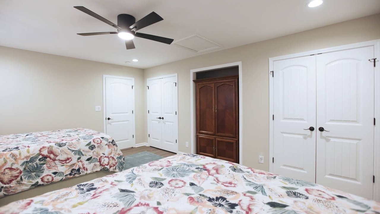 Photo of Bedroom in Ashley Oaks
