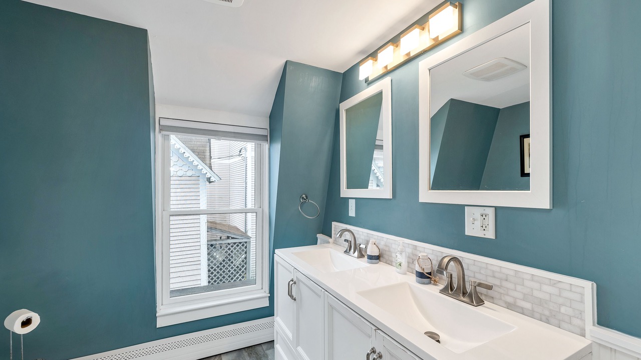 Photo of Bathroom in Weirs Beach