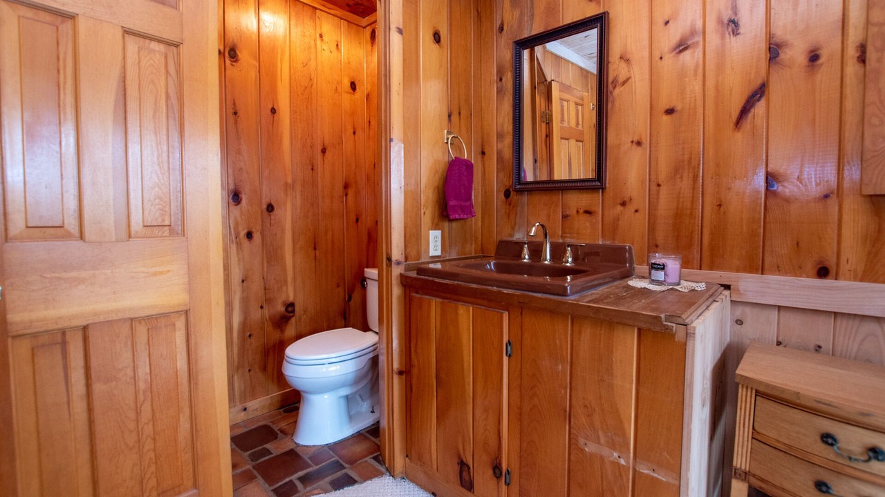 Photo of Bathroom in Grange Landing