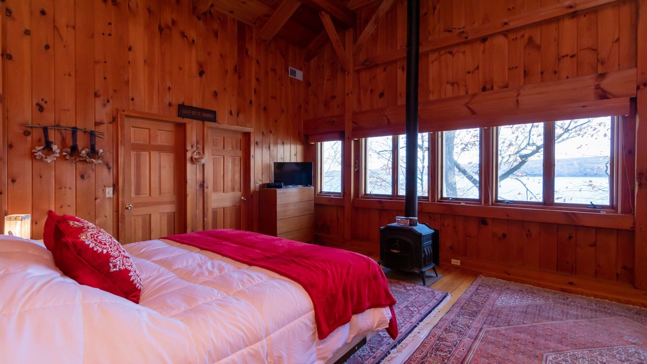 Photo of Bedroom in Grange Landing