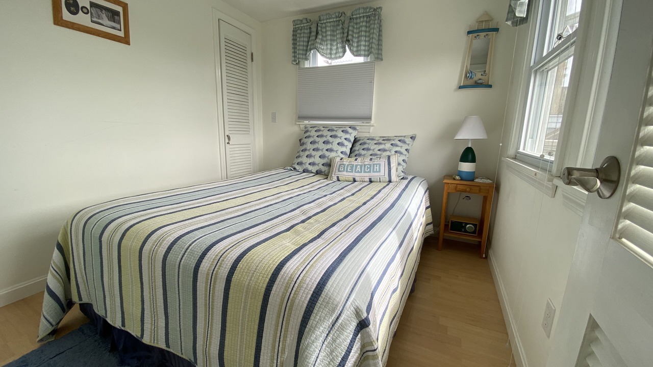 Photo of Bedroom in Matunuck