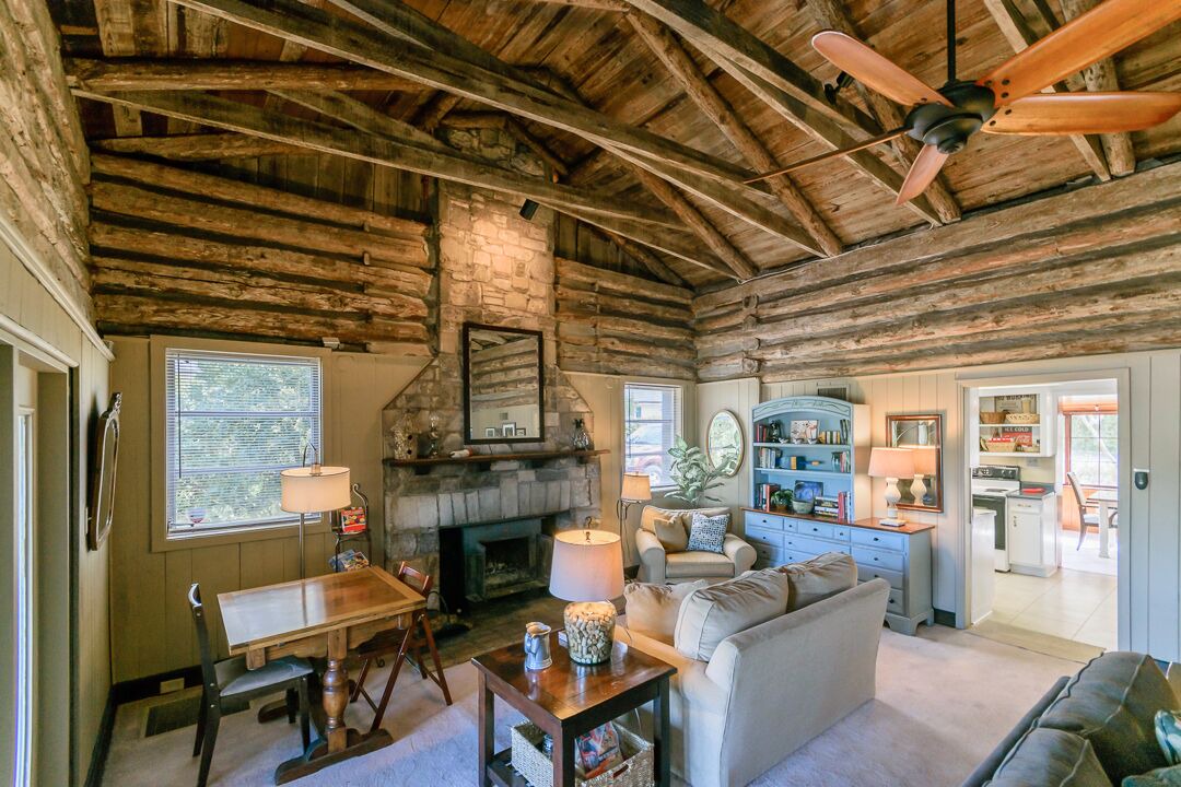 Photo of Livingroom in Lake Forest