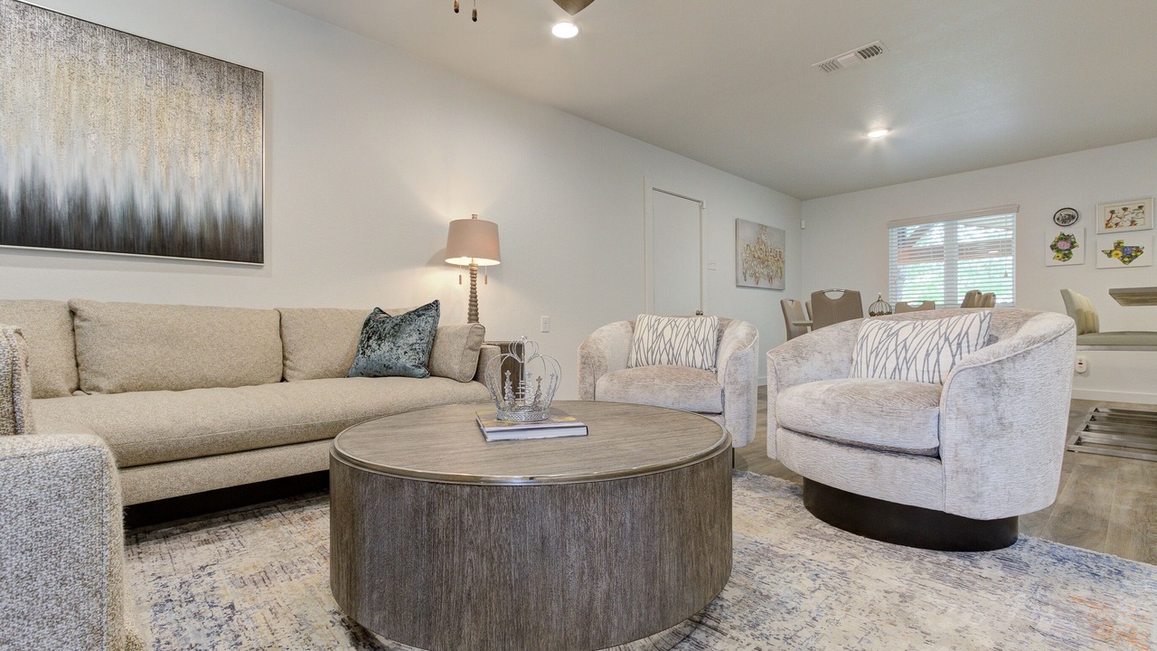 Photo of Livingroom in North San Antonio - SAT