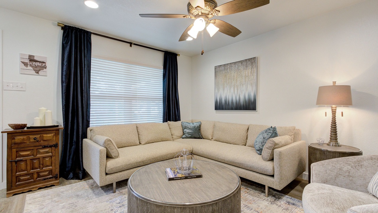 Photo of Livingroom in North San Antonio - SAT