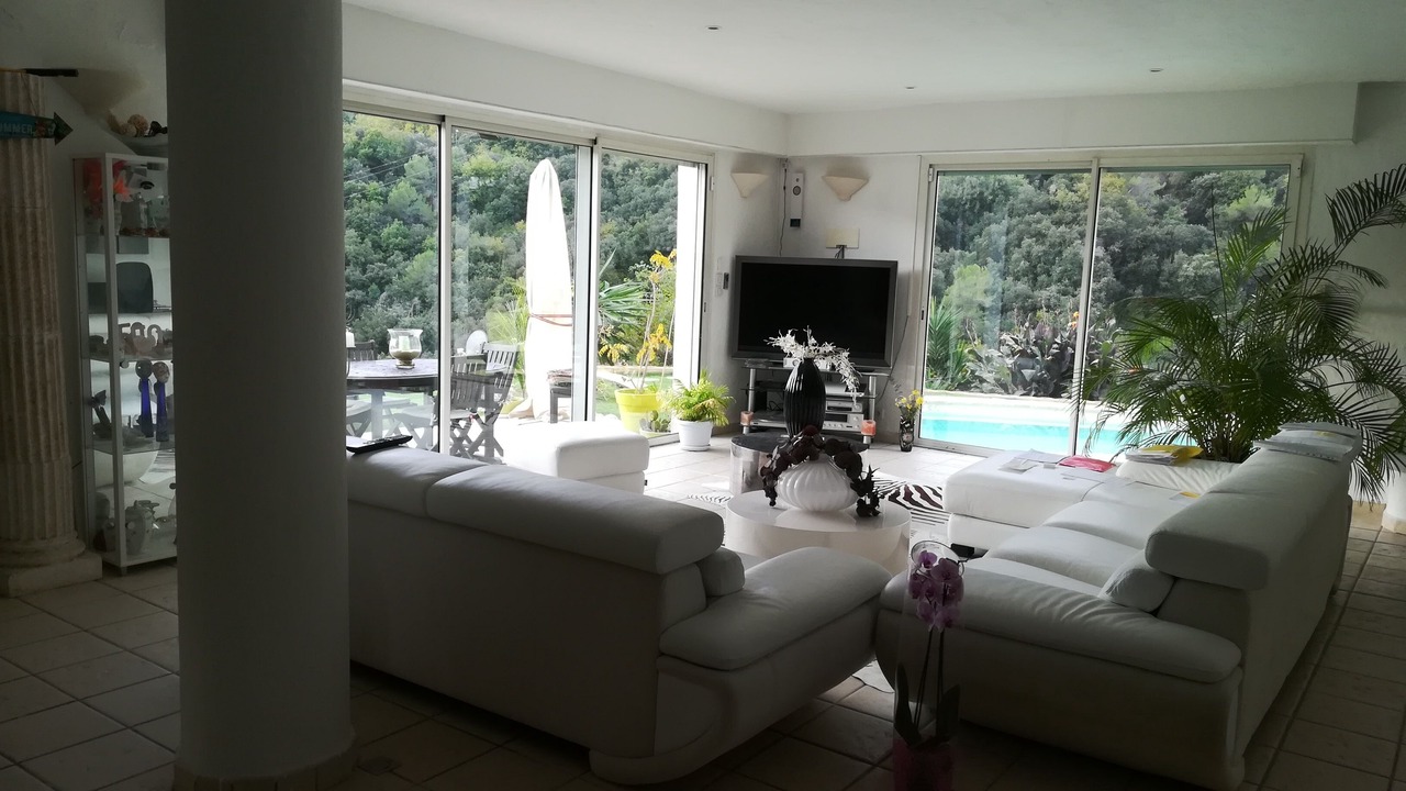 Photo of Livingroom in Saint-Roman