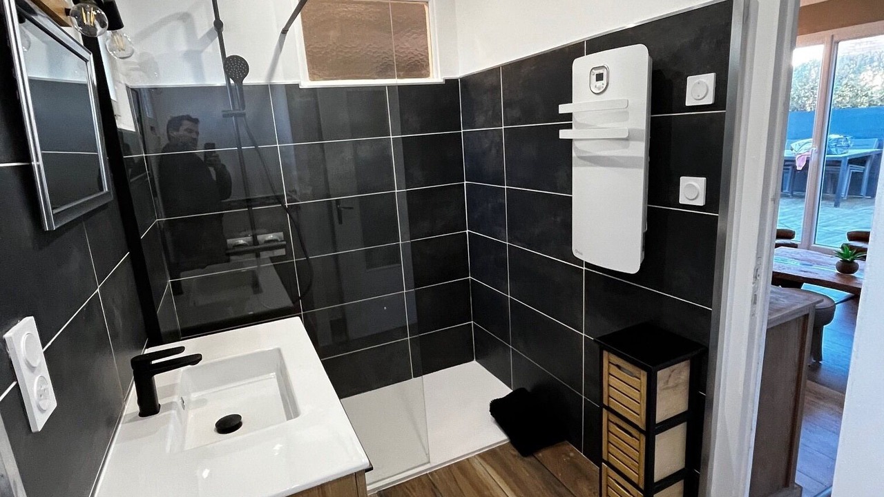 Photo of Bathroom in Trevou-Treguignec