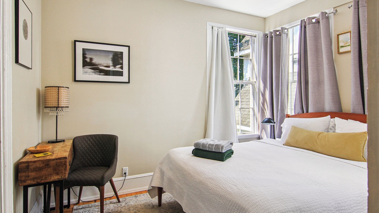 Photo of Bedroom in Ithaca