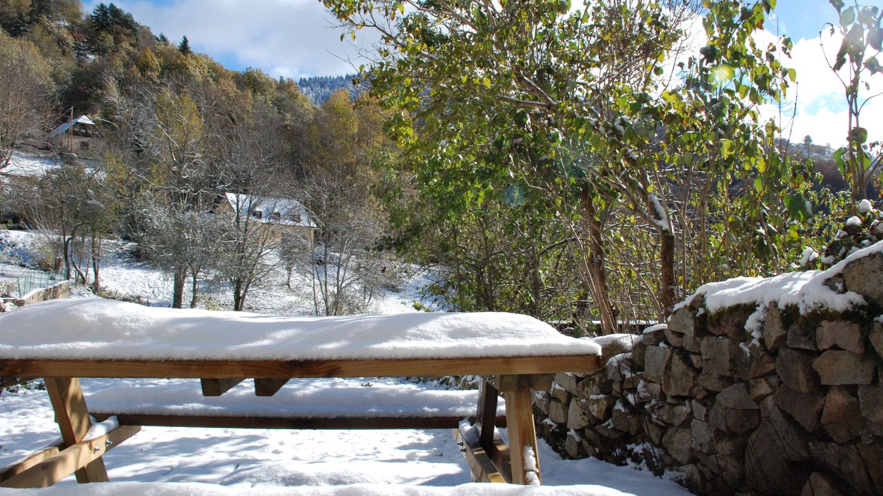 Photo of Outdoor in Ris