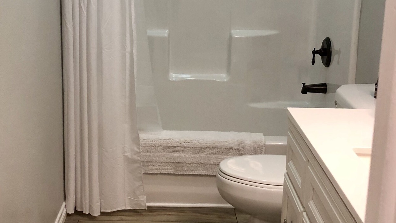 Photo of Bathroom in Hemphill