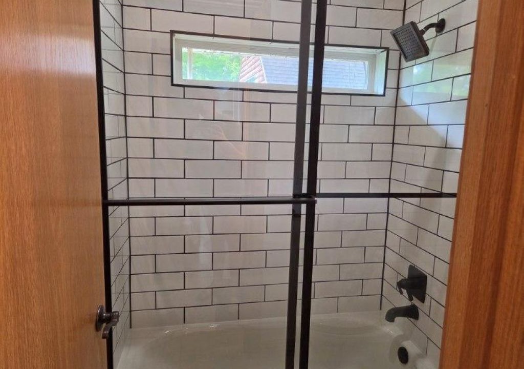 Photo of Bathroom in Lost Bridge Village