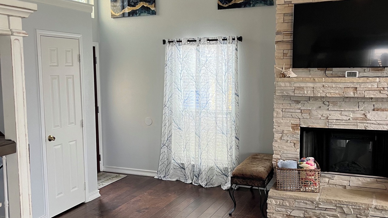 Photo of Bedroom in Pointblank