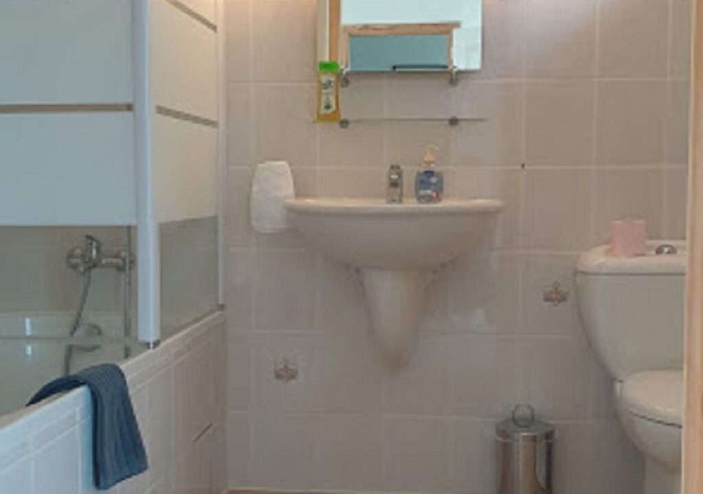 Photo of Bathroom in Saint-Frajou
