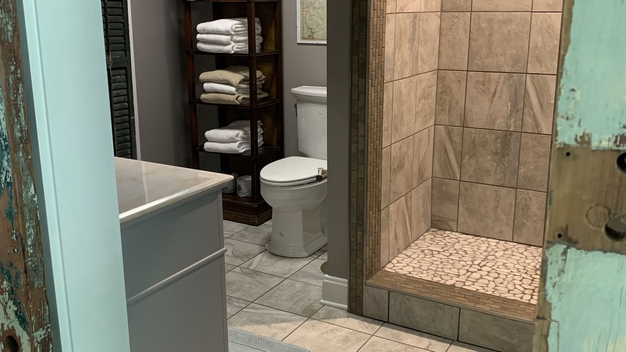 Photo of Bathroom in Andersonville