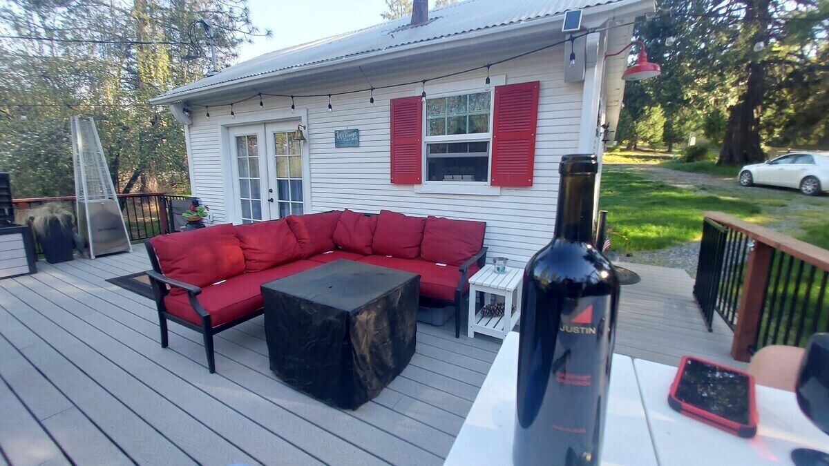 Photo of Outdoor in Apple Hill