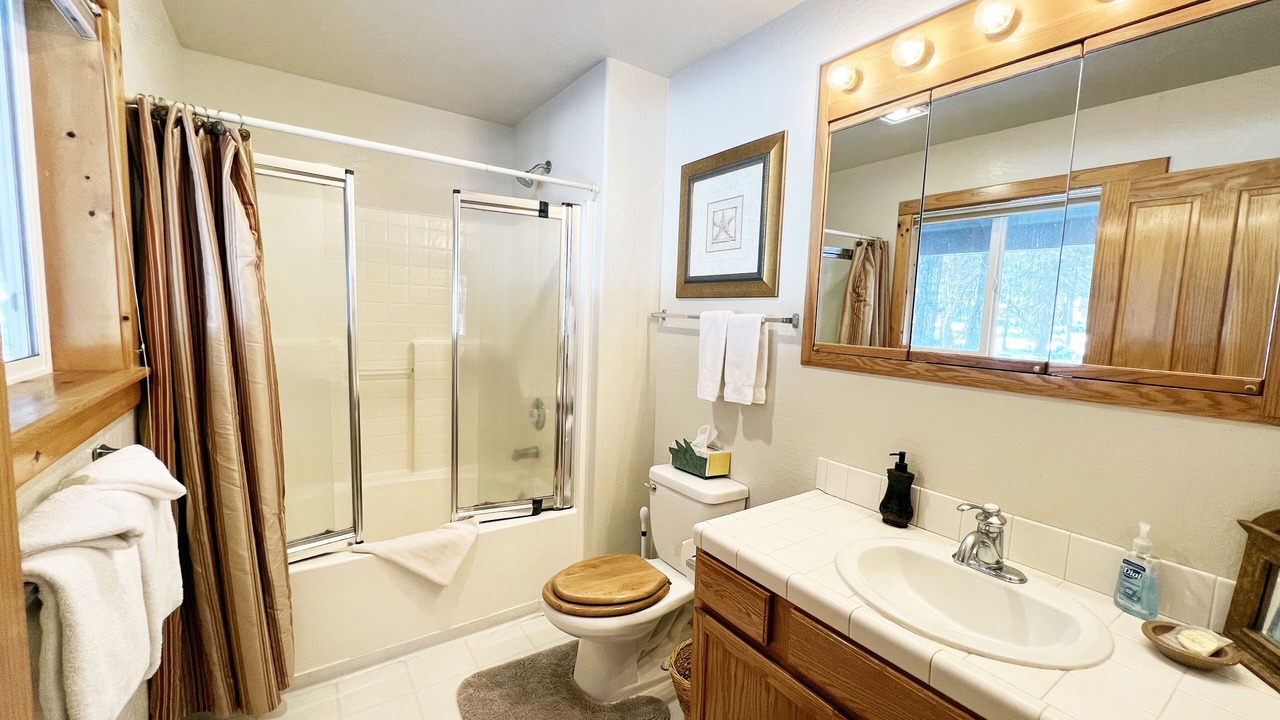 Photo of Bathroom in McKinney Estates