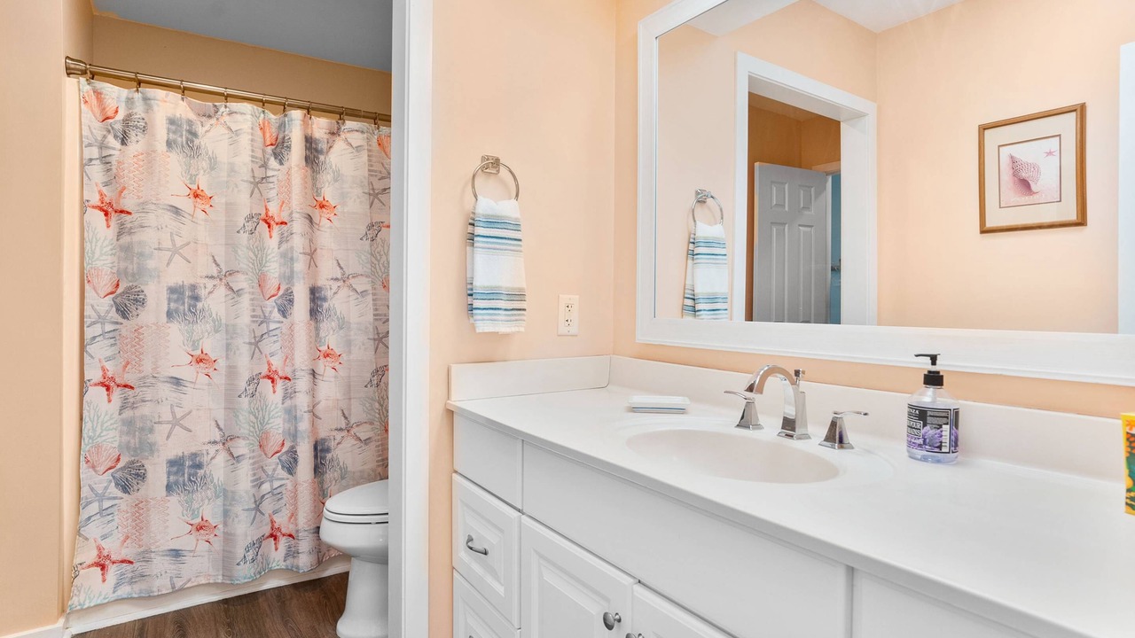 Photo of Bathroom in Oceanmarsh Subdivision