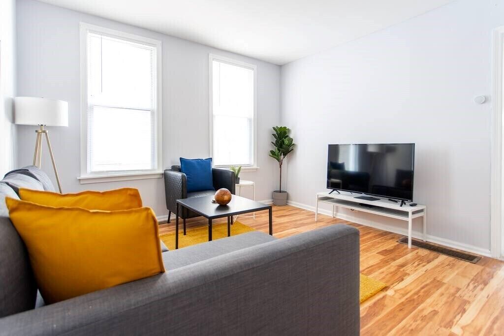 Photo of Livingroom in Logan Square