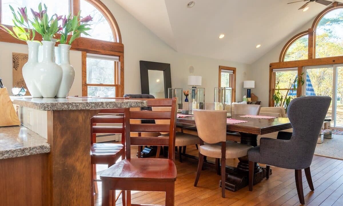 Photo of Others in Lee