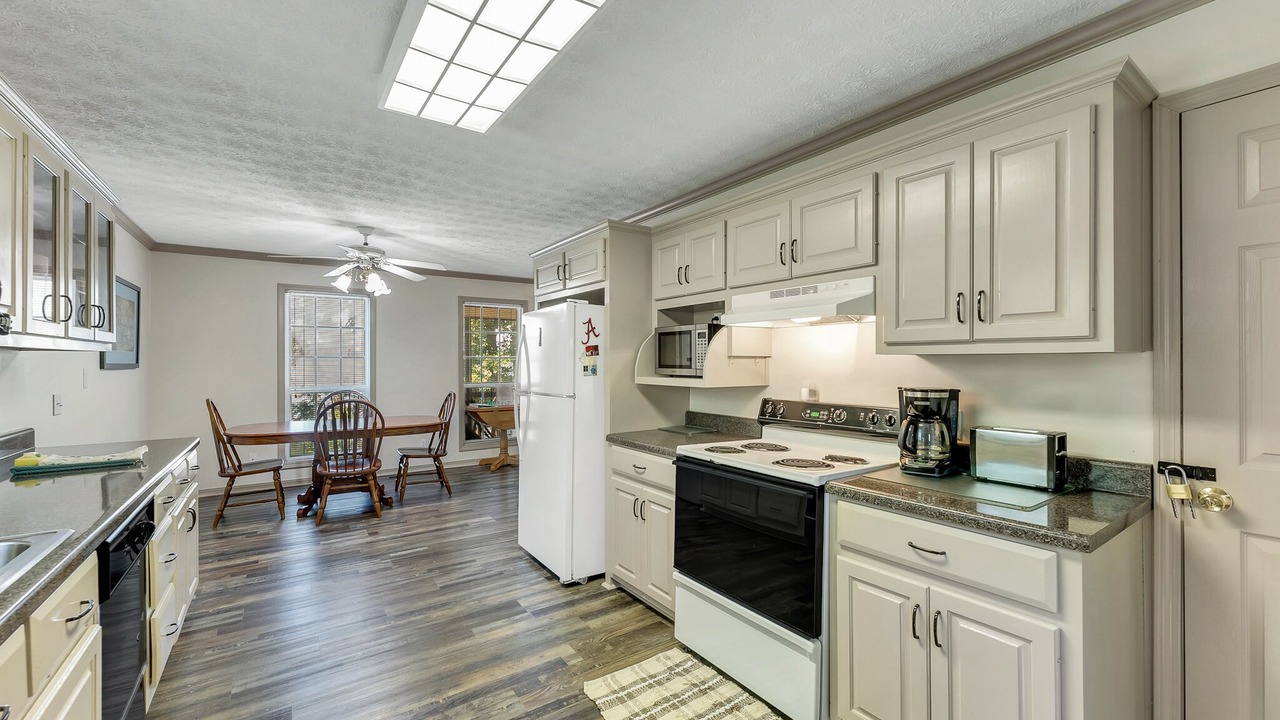 Photo of Kitchen in Trimble
