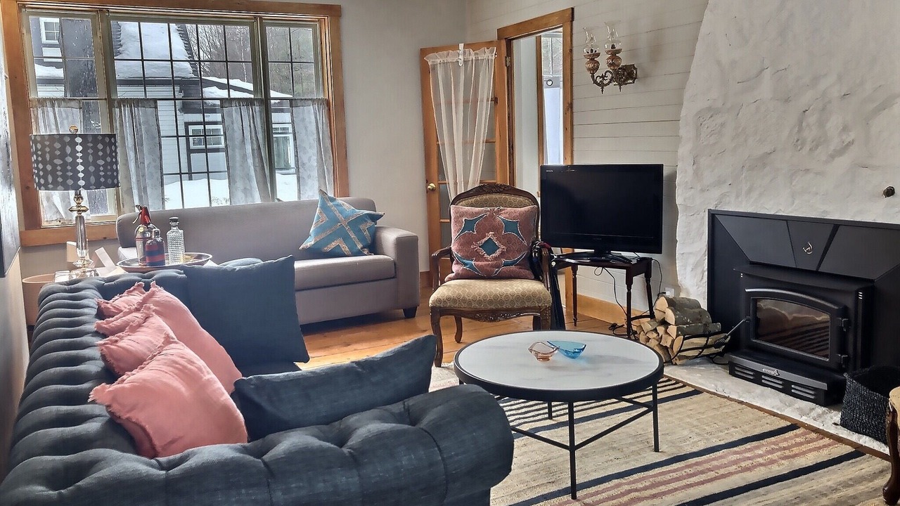Photo of Livingroom in Rawdon